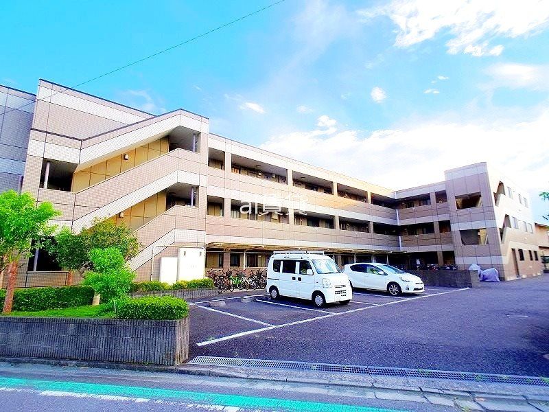 西武新宿線 小平駅 徒歩24分 築26年