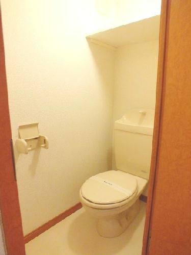 レオパレスSun flowerのトイレ写真