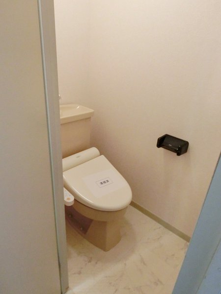 トイレ　同タイプ参考写真