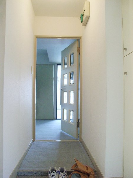 玄関　同タイプ参考写真