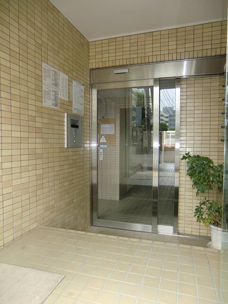 エントランス　同タイプ参考写真