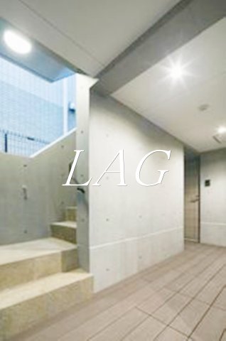 東急目黒線 西小山駅 徒歩7分 4階建 築8年の外観写真