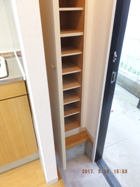 玄関　玄関　シューズボックス