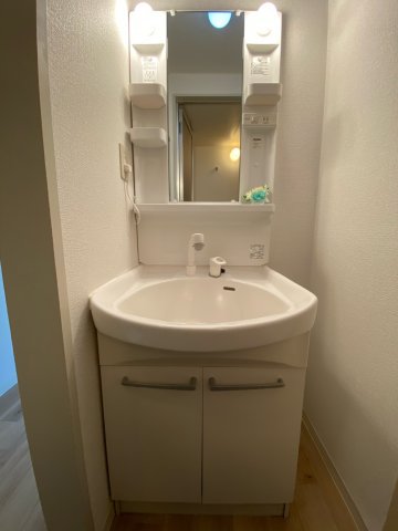洗面設備　独立洗面化粧台付き☆