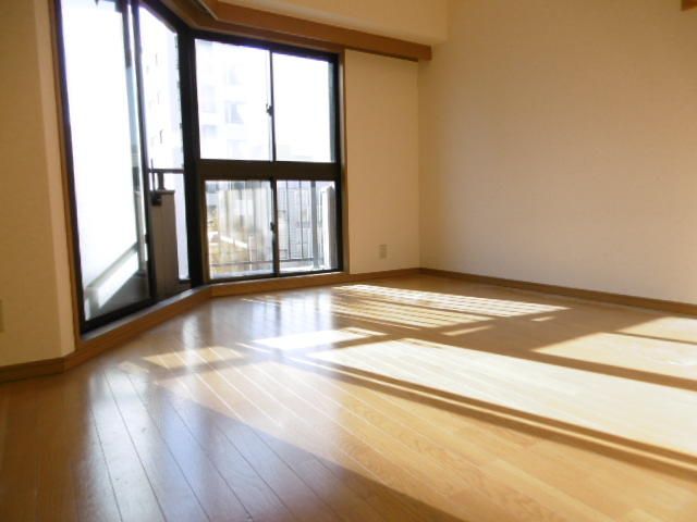 居室・リビング　使いやすい居間です