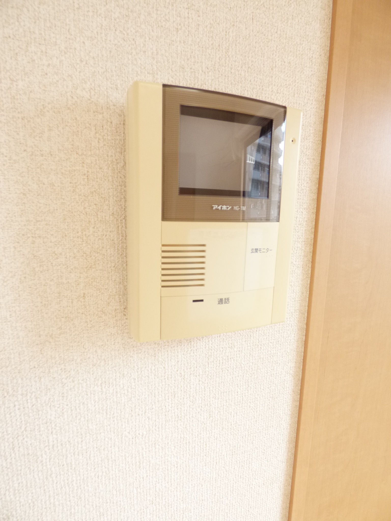 セキュリティ　ＴＶモニターインターフォン※退去前のため、以前の写真を使用し
