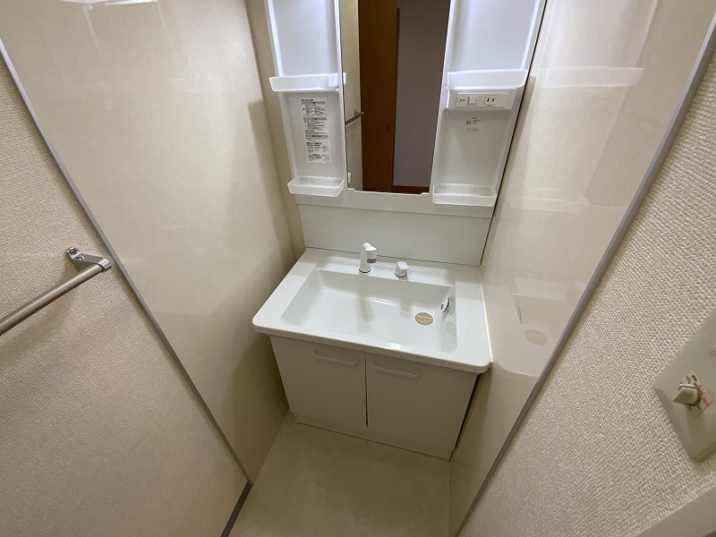 洗面設備　他室参考写真　独立洗面台