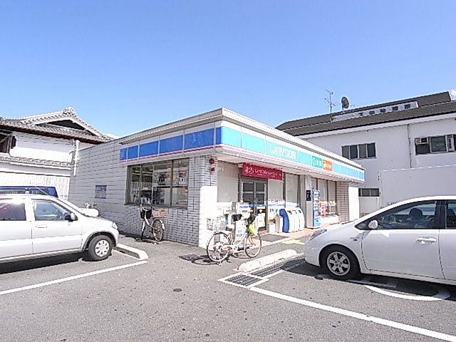 コンビニ　ローソン 香芝逢坂店（コンビニ）まで765m
