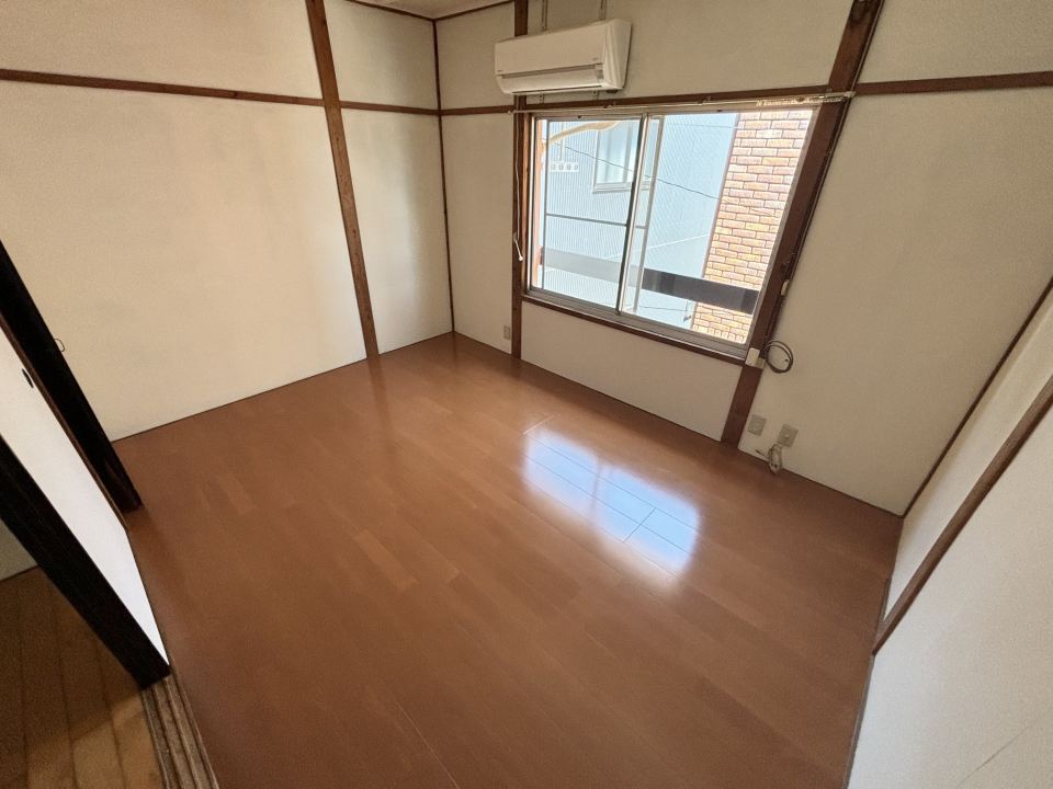 居室・リビング　冷暖房完備