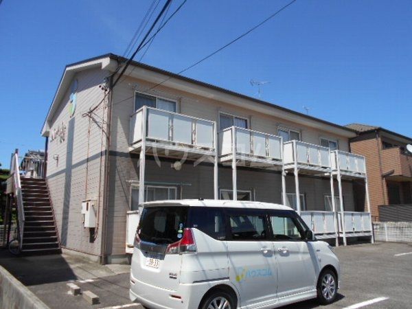 愛知県岩倉市東町東市場屋敷（アパート）の賃貸物件の外観