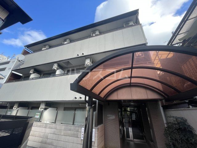 京都市中京区西ノ京馬代町のマンションの建物外観