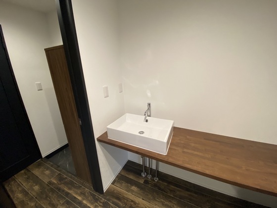 洗面設備　※別号室の写真です