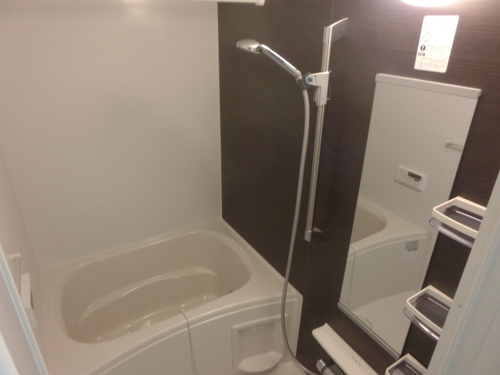 バス・シャワールーム　追焚・浴室乾燥機付バス