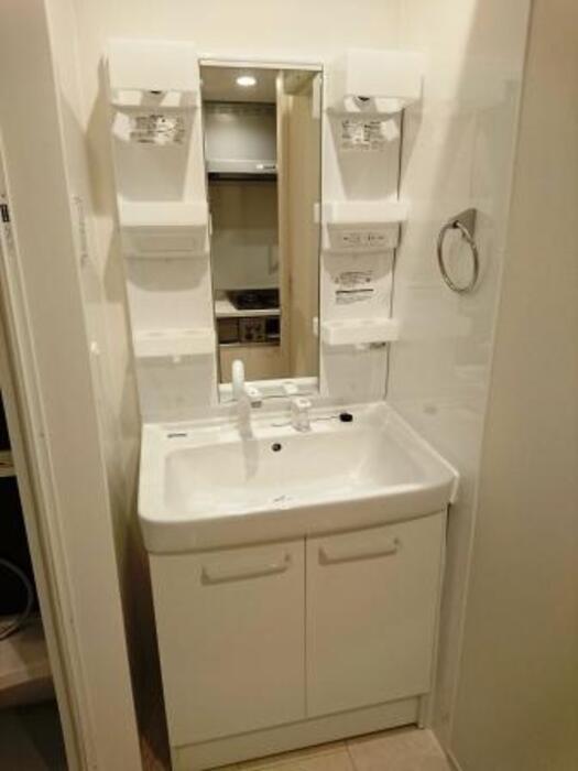 洗面設備　※同物件、別部屋になります。