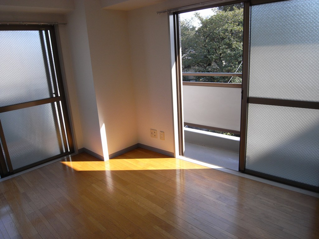 和光マンションの居間写真