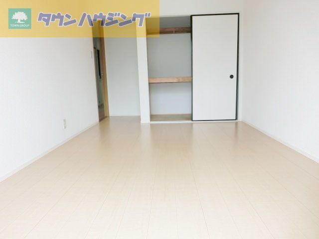 居室・リビング　南向きの明るい居室