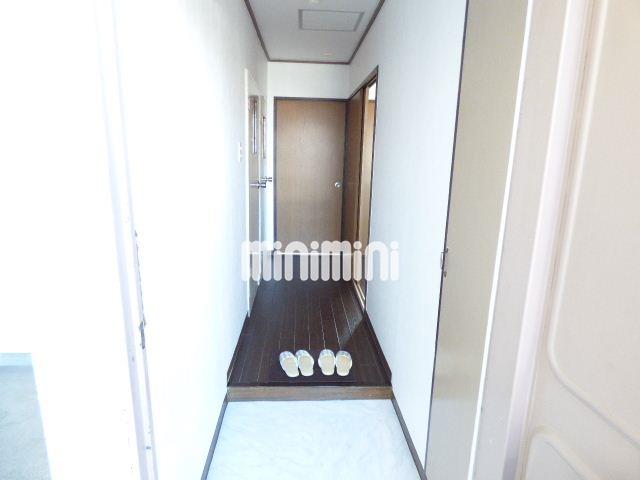 玄関　明るくすっきりした玄関です。