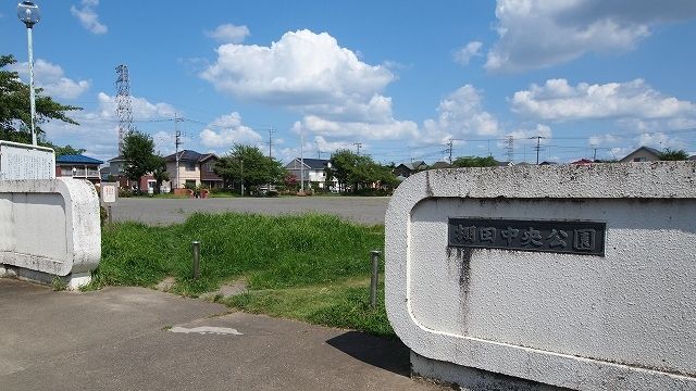 【行田市棚田町のアパートの公園】