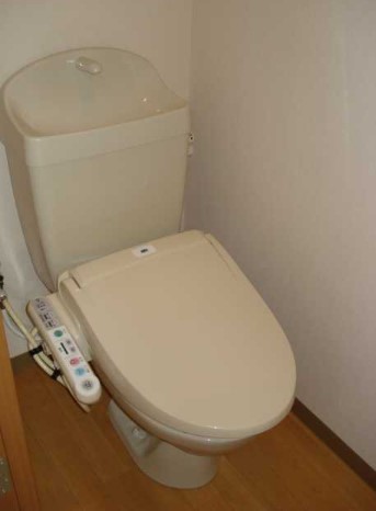 トイレ　ウォシュレット付
