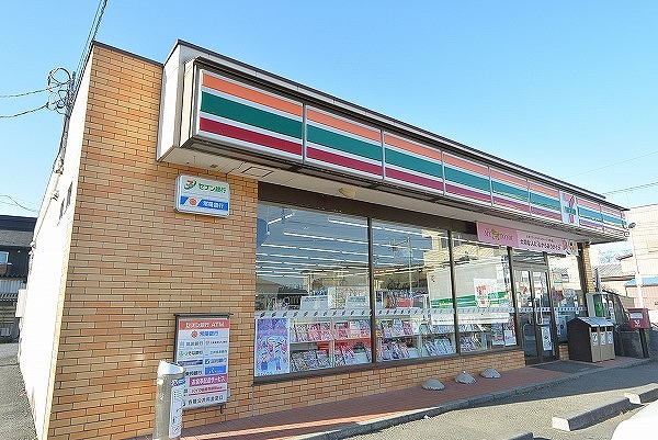 コンビニ　セブンイレブン（コンビニ）まで1000m
