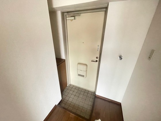 玄関　※他号室のお写真となります