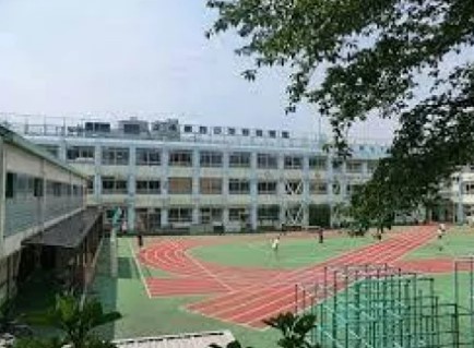 小学校　新宿区立淀橋第四小学校（小学校）まで347m