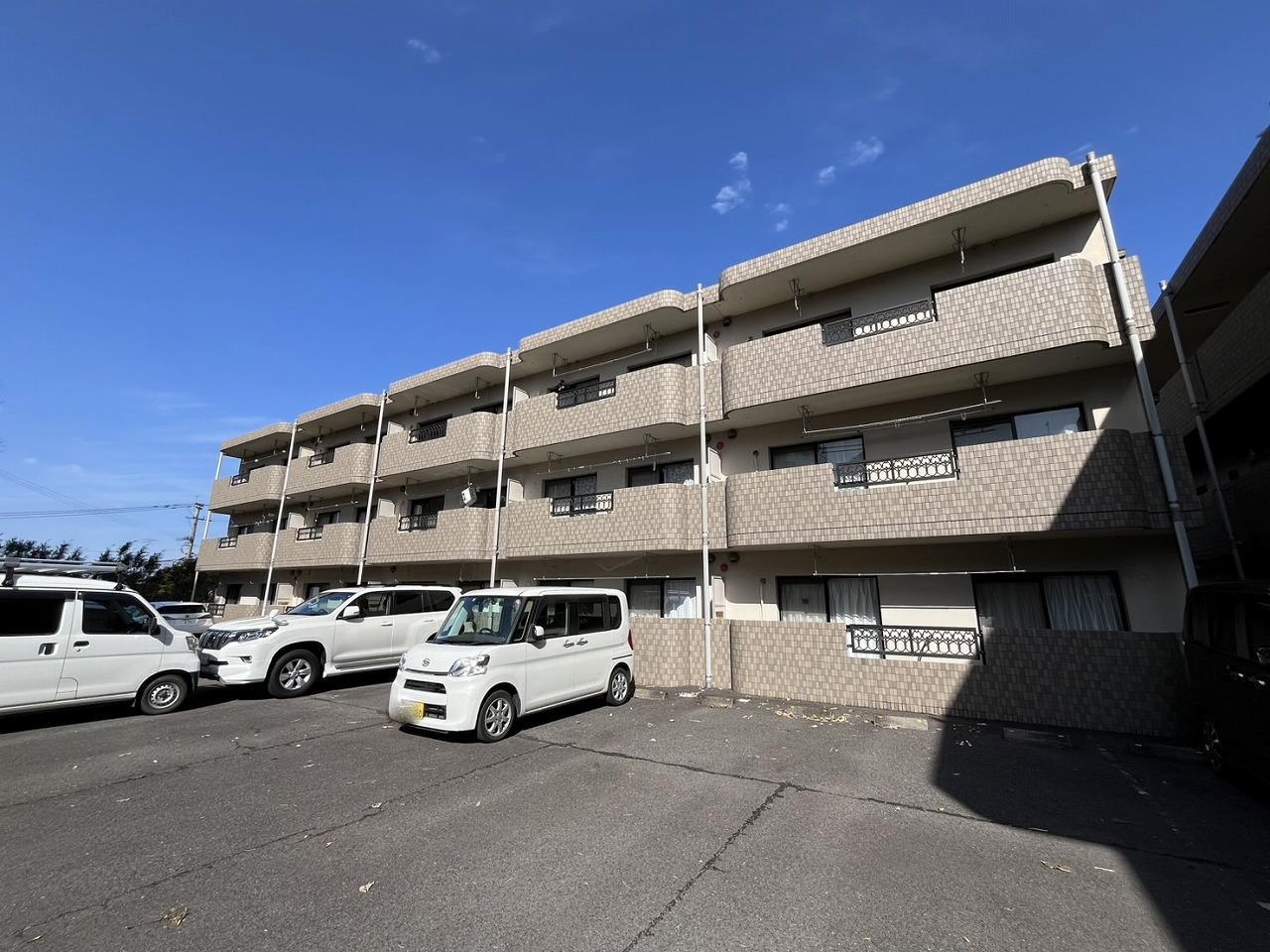 鹿児島市東坂元のマンションの建物外観