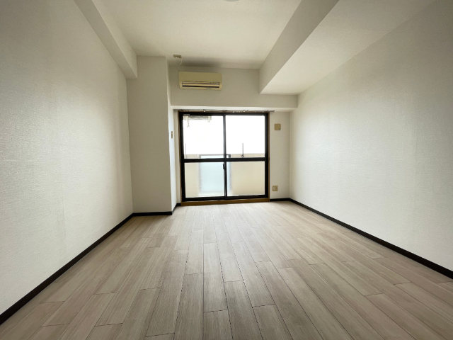 居室・リビング　南向きで日当り良好です