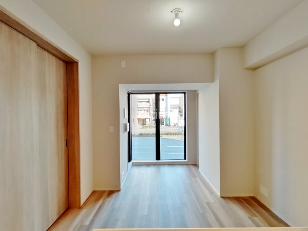 居室・リビング　同じタイプのお部屋画像です