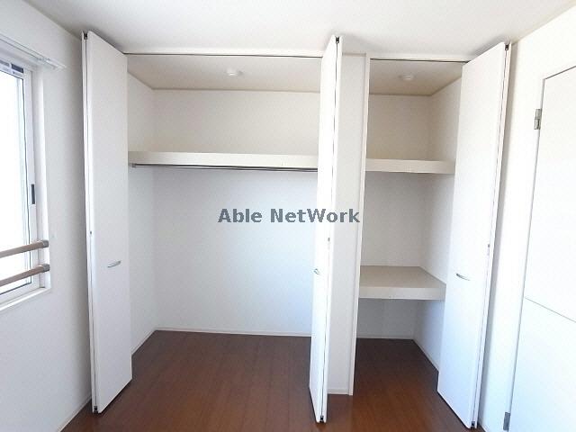 収納　※同型参考写真