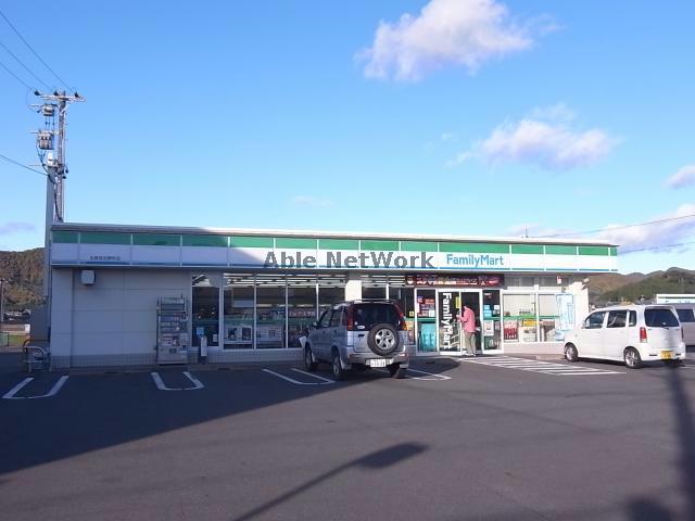 コンビニ　ファミリーマート各務原吉野町店（コンビニ）まで292m