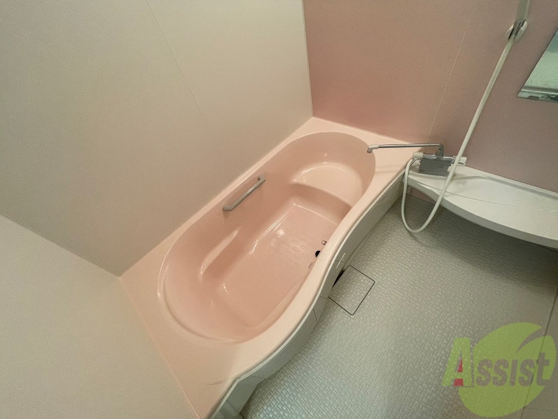 バス・シャワールーム　お風呂です！一日の疲れを癒してくださいね！