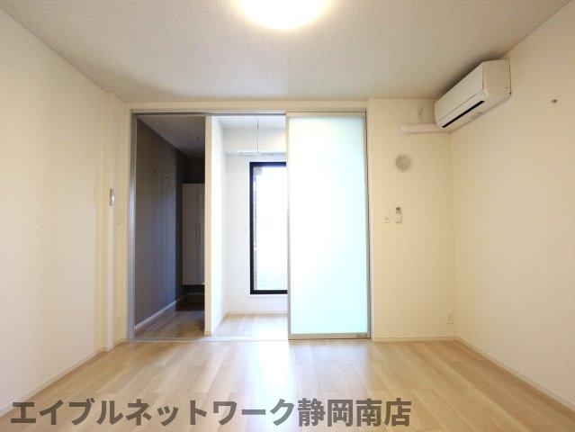 居室・リビング　おしゃれな居間です