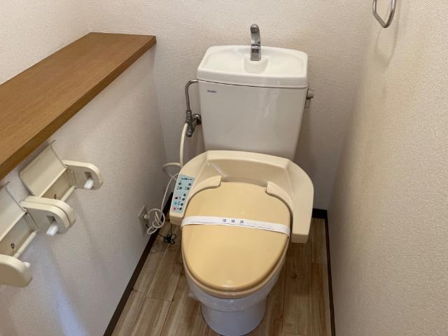 トイレ　シャワー付トイレ