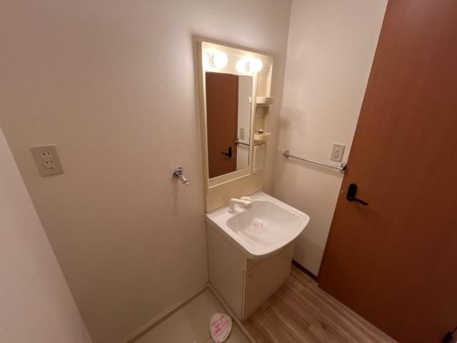 洗面設備　洗髪洗面化粧台