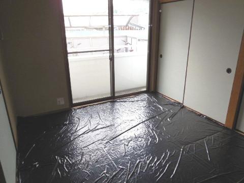 居室・リビング　室内