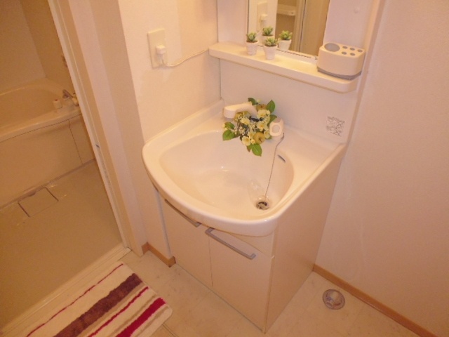 洗面設備　洗髪洗面台