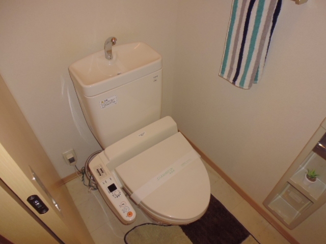 トイレ　シャワー付きトイレ