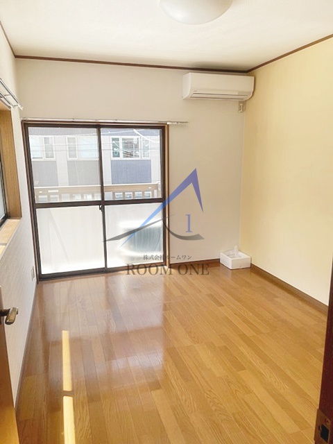 居室・リビング　洋室のお部屋です。