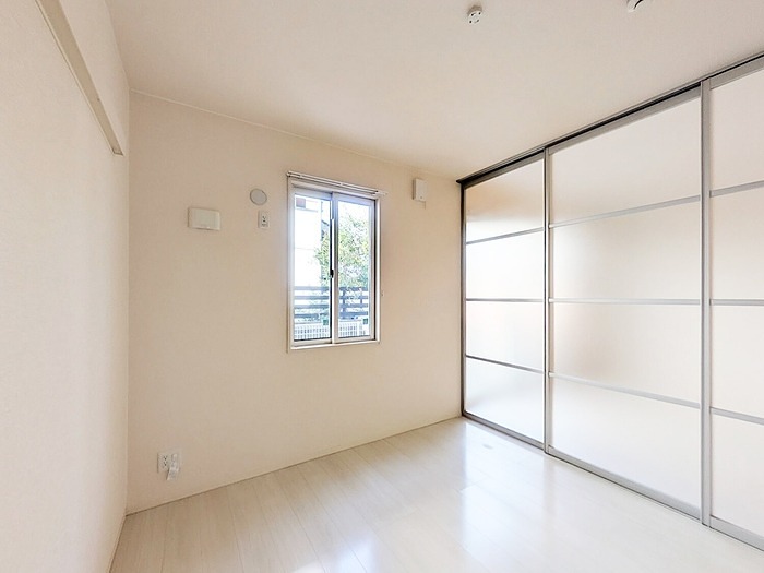 その他部屋・スペース　フローリングの室内です。