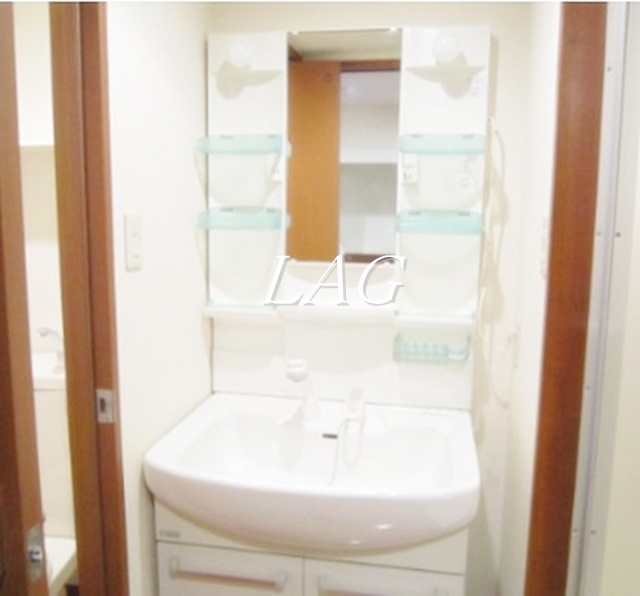 洗面設備　洗面台です。