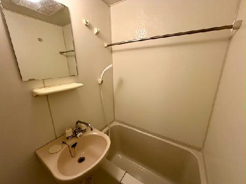 バス・シャワールーム　設備・仕様は号室により異なる為、現状を優先いたします。