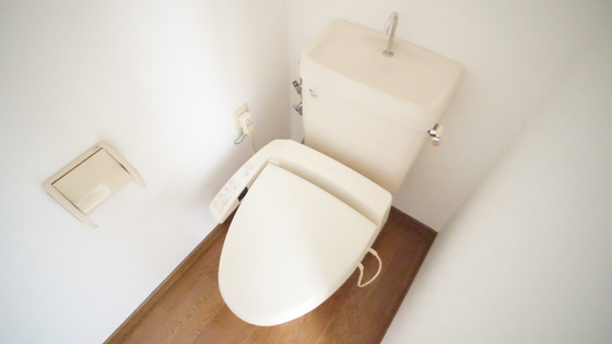 トイレ　シャワー付きトイレ