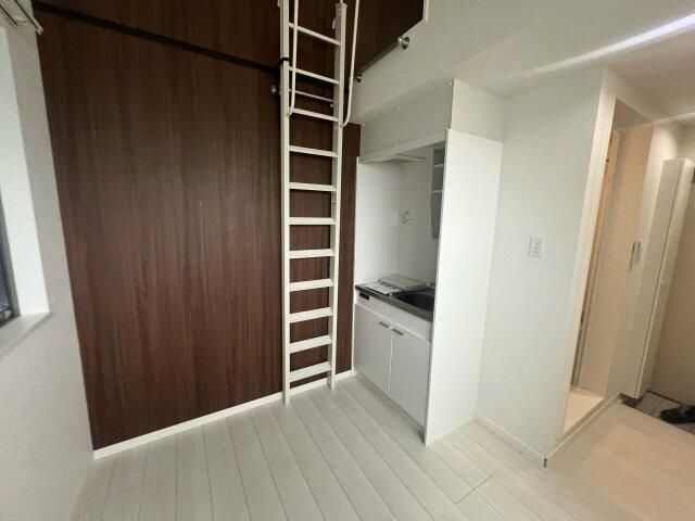 居室・リビング　他号室の写真になります。