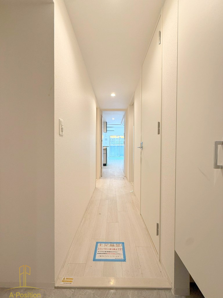 玄関　セレニテフラン谷町四丁目