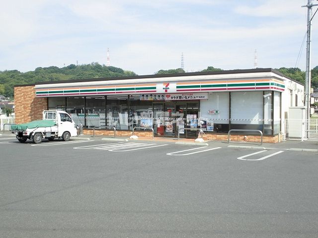 コンビニ　セブンイレブン福山坪生町店（コンビニ）まで1000m