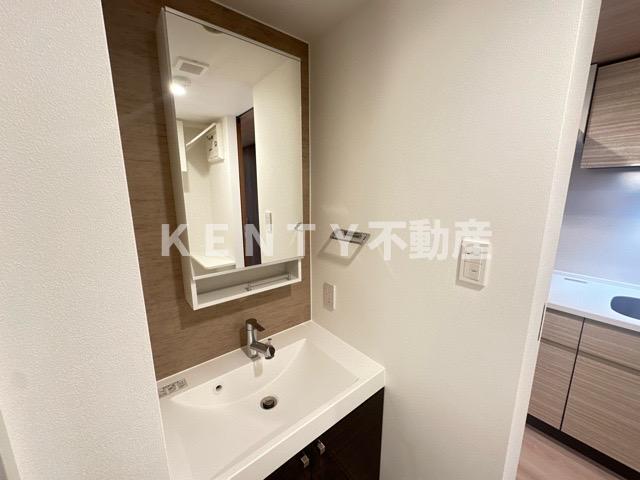 洗面設備　コンパクトで使いやすい洗面所