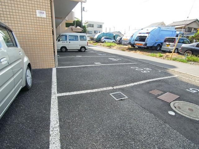 駐車場　♪敷地内駐車場♪