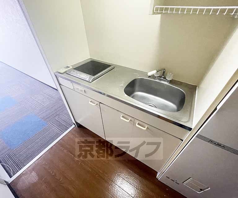 キッチン　コンロ付きのキッチン