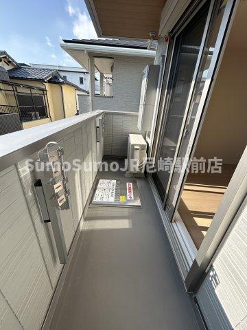 バルコニー　お洗濯にも便利なバルコニー付き